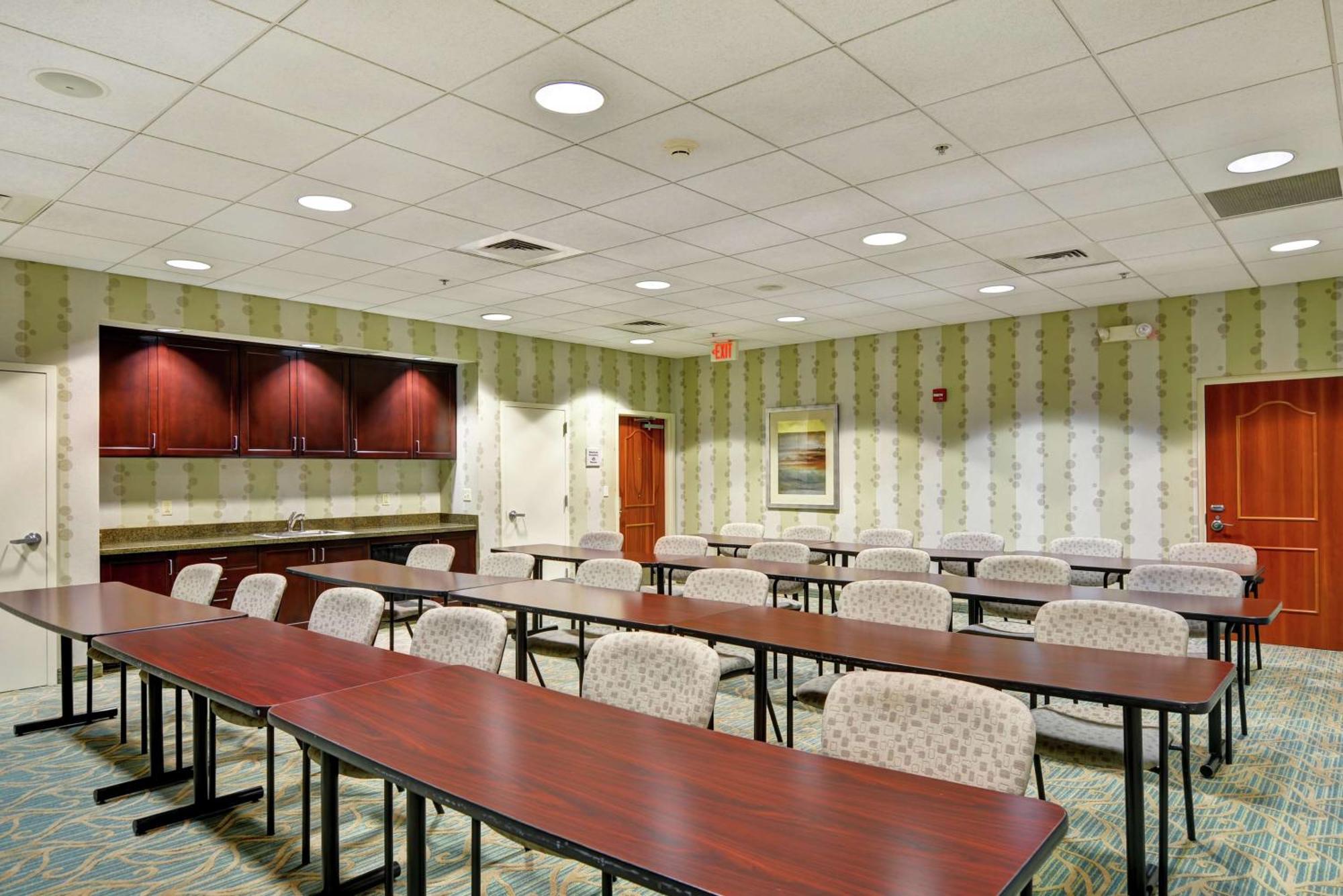 Hampton Inn & Suites Wilkes-Barre Bagian luar foto