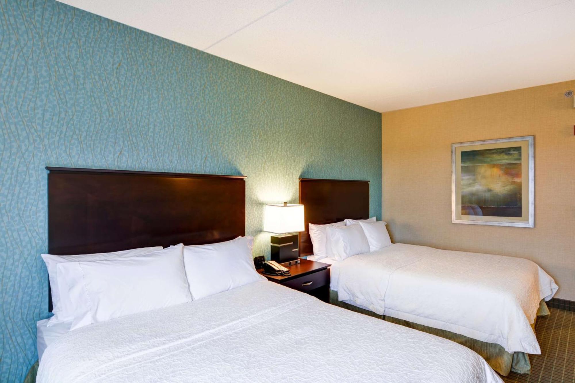 Hampton Inn & Suites Wilkes-Barre Bagian luar foto