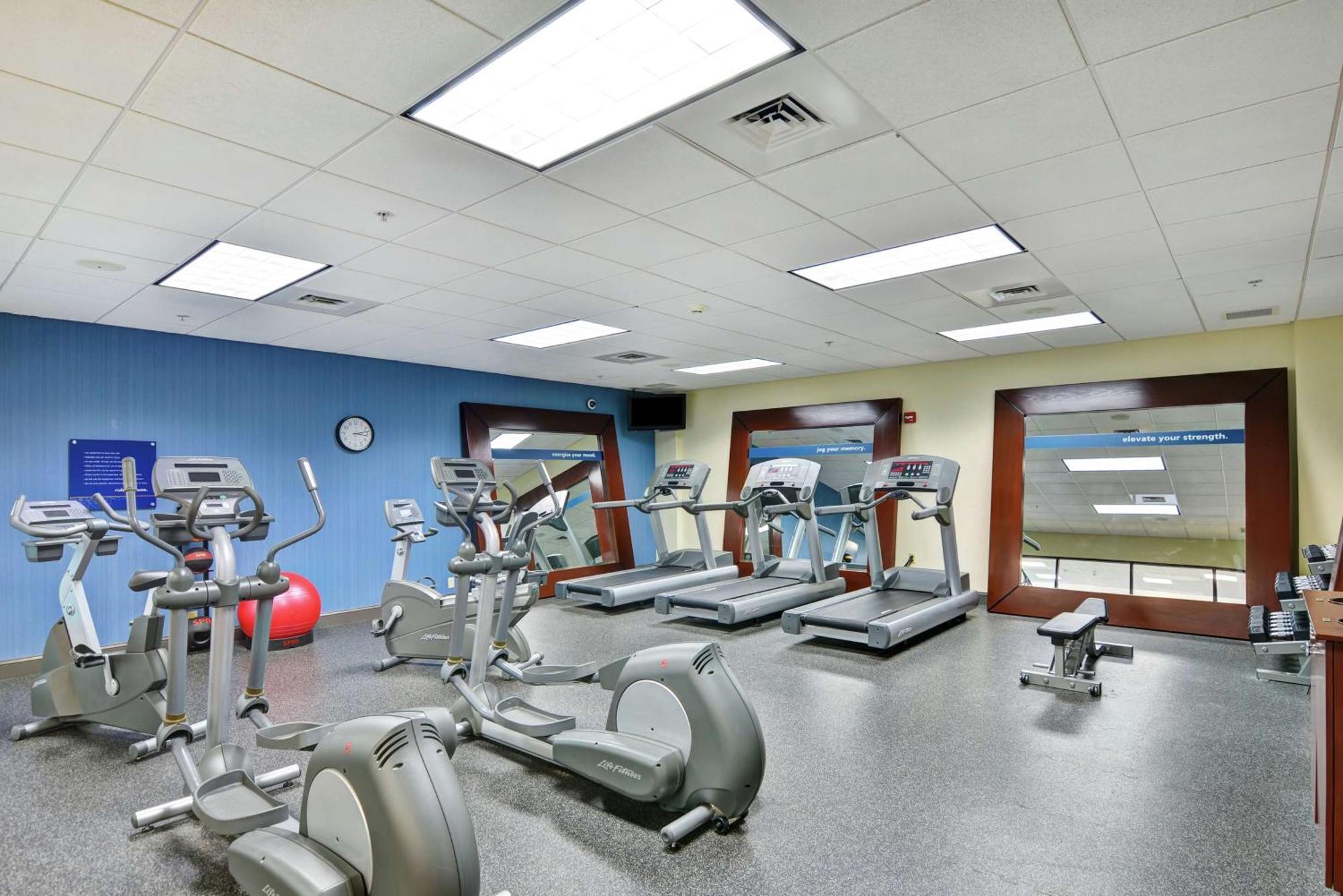 Hampton Inn & Suites Wilkes-Barre Bagian luar foto