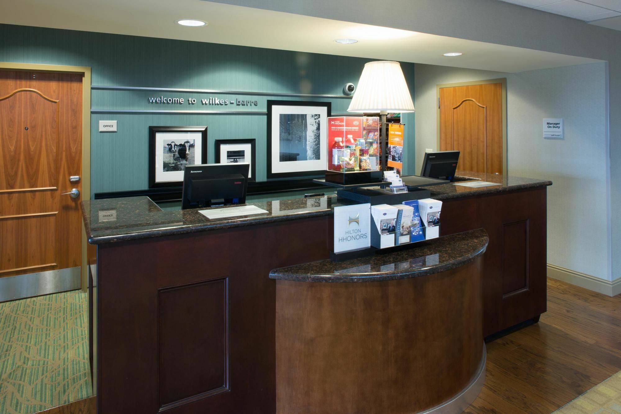 Hampton Inn & Suites Wilkes-Barre Bagian luar foto